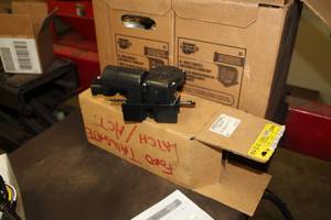 lot 250 image: Ford Tailgate LatchActivator (in box)