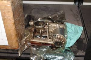 lot 251 image: Audi Oil Pump (in box)