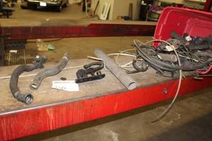 lot 256 image: Lot of Misc. Automotive LinesHoses