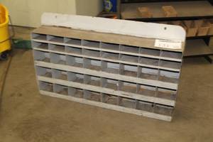 lot 131 image: Metal Storage Rack 40-bin