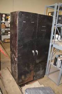 lot 136 image: Metal Storage Cabinet 2-door