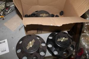 lot 160 image: Lot of (3) Chevrolet Hub Cab Cover with Lug Nut Cover Sets