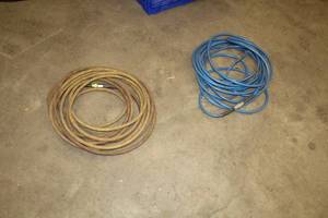 lot 201 image: Lot of (2) Air Hoses