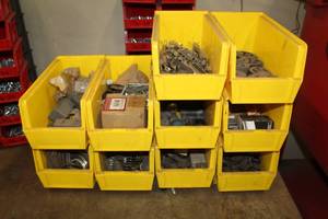 lot 213 image: Lot of (10) Plastic Stackable Parts Organizer Bins  - Hardware