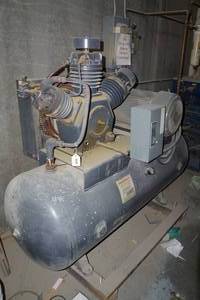 lot 2 image: Commercial Air Compressor - 20 HP, 130 Gallon