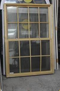no brand displayed window with screen 40 58 x 58 18
