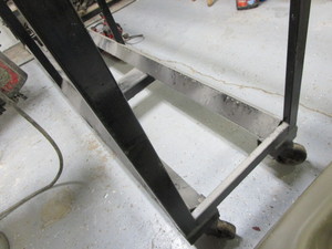lot 257 image: Tire Rack