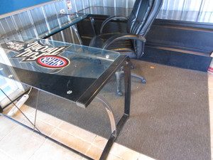 lot 284 image: Office Suite