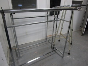 lot 292 image: Clothes Racks