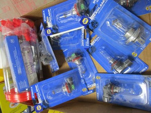 lot 313 image: Headlamps - New