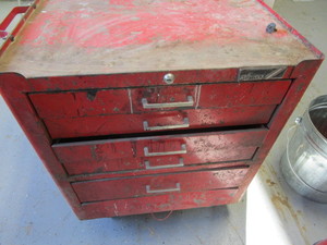 lot 330 image: Tool Cabinet