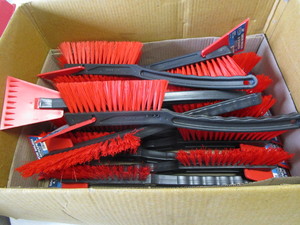 lot 335 image: Snow Brush Scrapers - New