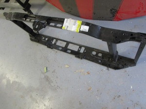 lot 352 image: Assembly for Radiator