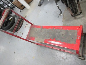 lot 356 image: Masking Bench 3M