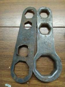 lot 53 image: Two Ford Wrenches
