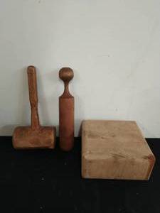 lot 18 image: Collection of Three Wood Hand Tools