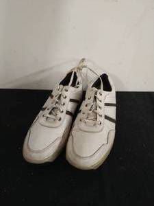 lot 80 image: Mens Golf Shoes by FJ