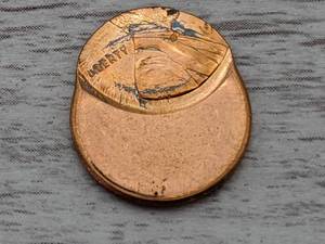Severe Die Error Off-Center Lincoln Cent - 19XX