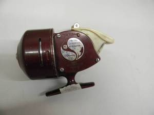 lot 6 image: VINTAGE WONDERFLYTE PUSH BUTTON BY SHAKESPEARE NO. 175 MODEL EC - MADE IN U.S.A. - GREAT PIECE - NICE - SEE PICTURES