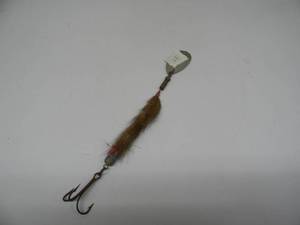lot 35 image: VINTAGE SPINNING MUSKIE LURE - RARE,GREAT PIECE - APPROX 9 - SEE PICTURES
