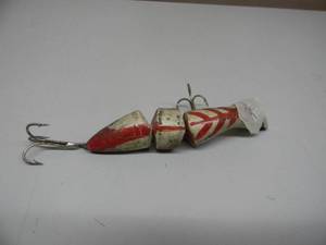 lot 36 image: VINTAGE HEDDONS GAME FISHER LURE - RARE,GREAT PIECE - APPROX 5 - SEE PICTURES
