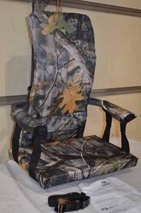 lot 18 image: Sportsman 282
