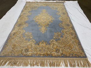 lot 54 image: Beautiful Vintage Karastan Wool Rug 4 x 6