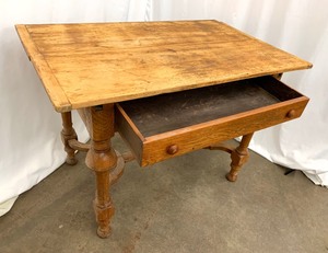 lot 74 image: Antique Wood Desk & Chair