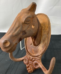 lot 25 image: Vintage Iron Scroll and Iron Horse Double Hook