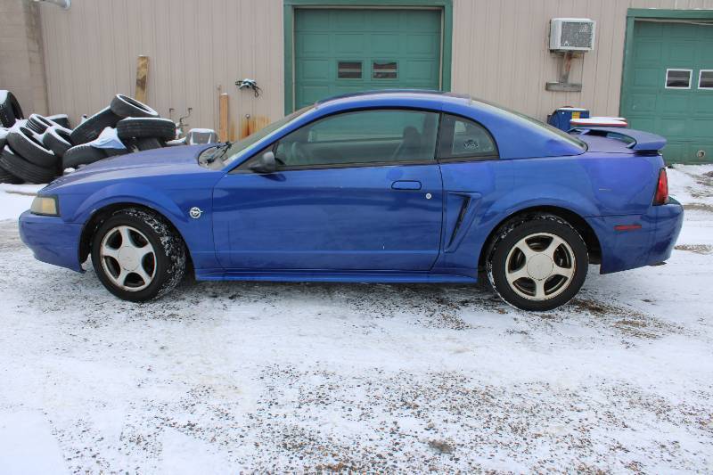 2004 Ford Mustang
