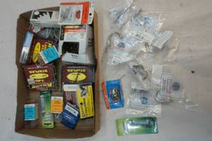 assorted picture hangers