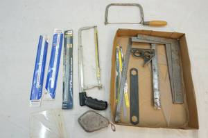 handsaw with blades