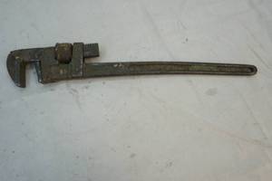 pipe wrench