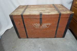 wood chest