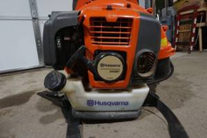 leaf blower