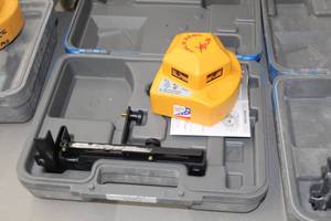 lot 736 image: PLS 360 Laser Level, Plastic Case