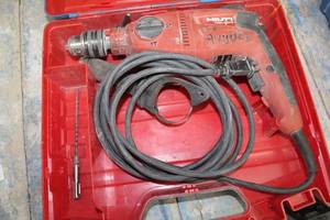 lot 747 image: Hilti 328195 UH 700 Hammer Drill, Plastic Case