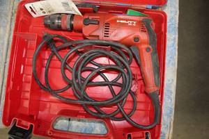lot 746 image: Hilti 240132 SR16 Hammer Drill, Plastic Case