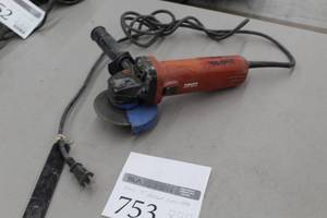 lot 753 image: Hilti 392784 4 DAG 450-S Angle Grinder