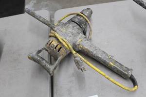 lot 773 image: 12 Heavy Duty Hammer Drill