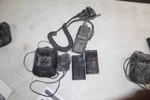lot 832 image: Radio Equipment - Kenwood TK-380 UHF FM Transeiver, Kenwood KSC-19 Charger, Battery (x2), Power Cord