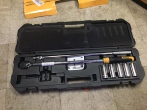 DEWALT 12 in. Drive Torque Wrench Tire Change Kit (8-Piece)