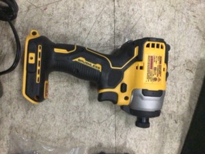 DEWALT ATOMIC 20-Volt MAX Cordless Brushless Compact 14 in. Impact Driver, (2) 20-Volt 1.3Ah Batteries, Charger & Bag
