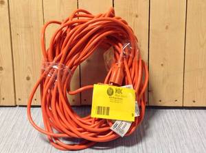 HDX 100 ft. 163 IndoorOutdoor Extension Cord, Orange&nbsp&nbspCustomer Returns See Pictures