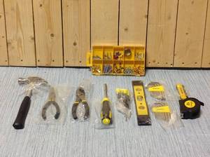 Stanley Homeowners Tool Set (38-Piece) with Bag&nbsp&nbspCustomer Returns See Pictures