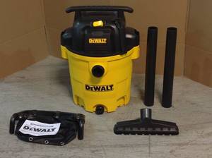 DEWALT 12 Gal. Poly WetDry Vac&nbsp&nbspCustomer Returns See Pictures