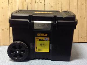 DEWALT 25 in. 15 Gal. Mobile Tool Box&nbsp&nbspCustomer Returns See Pictures