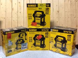 DEWALT 1400 Peak Amp Portable Car Jump Starter with Digital Compressor&nbsp&nbspCustomer Returns See Pictures
