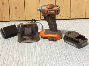 RIDGID 18V SubCompact Brushless Cordless Impact Driver Kit with (1) 2.0 Ah Battery, Charger, and Bag Customer Returns See Pictures