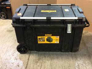 DEWALT Tough Chest 38 in. 63 Gal. Mobile Tool Box Customer Returns See Pictures